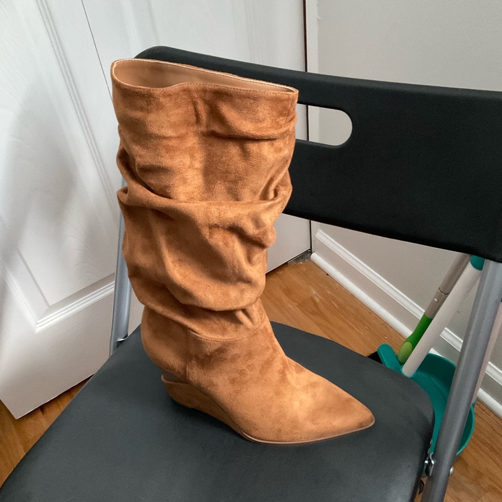 Jessica Simpson Tan Suede Ankle Boots